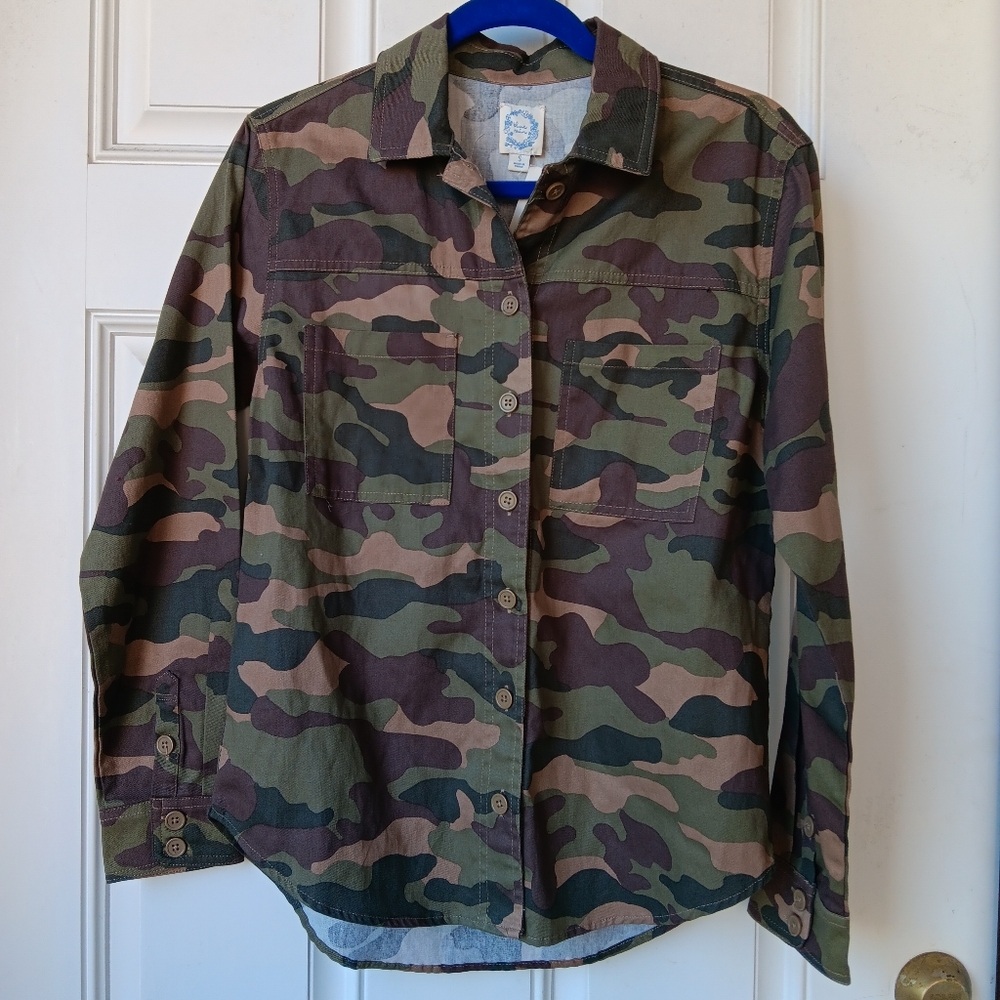 BLUE RAIN Francesca's NWT Camo Button-Up Shirt Shacket S